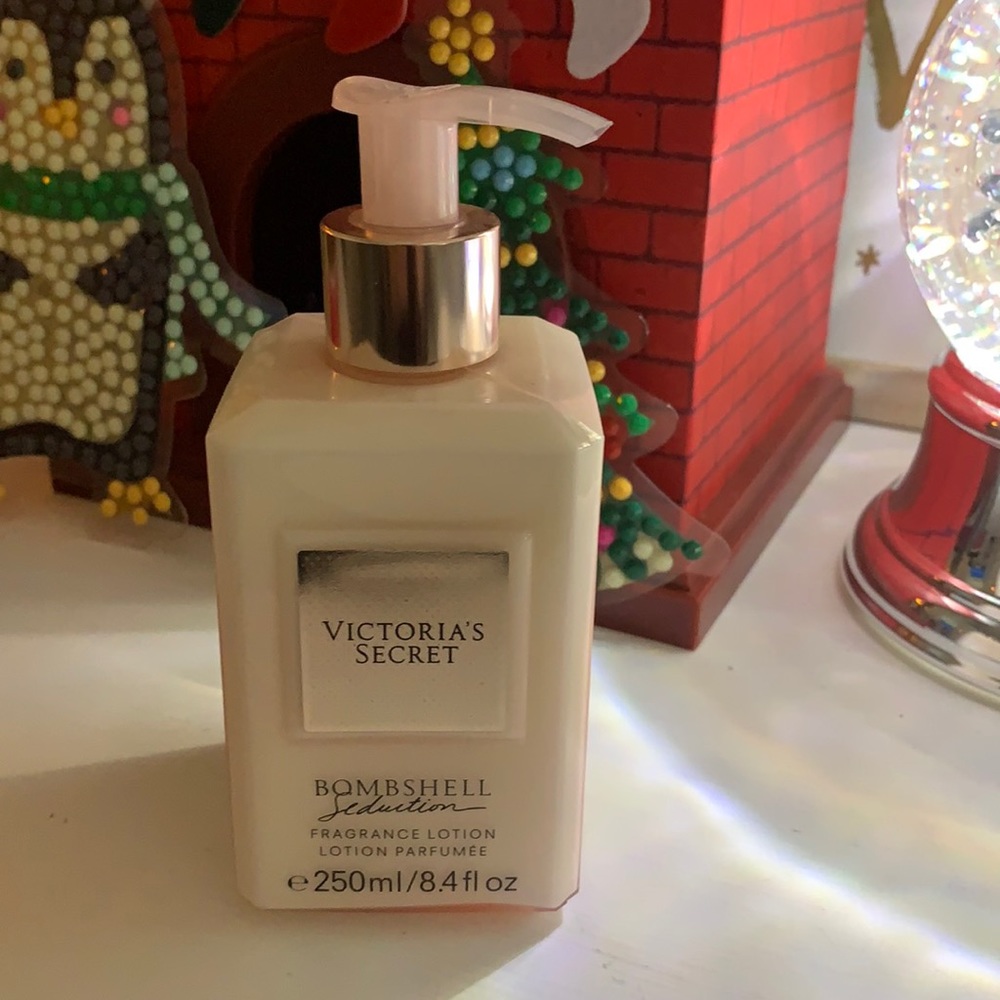 Victoria Secret Bombshell Seduction brand new Fragrance Lotion. 8.4 FL.OZ.